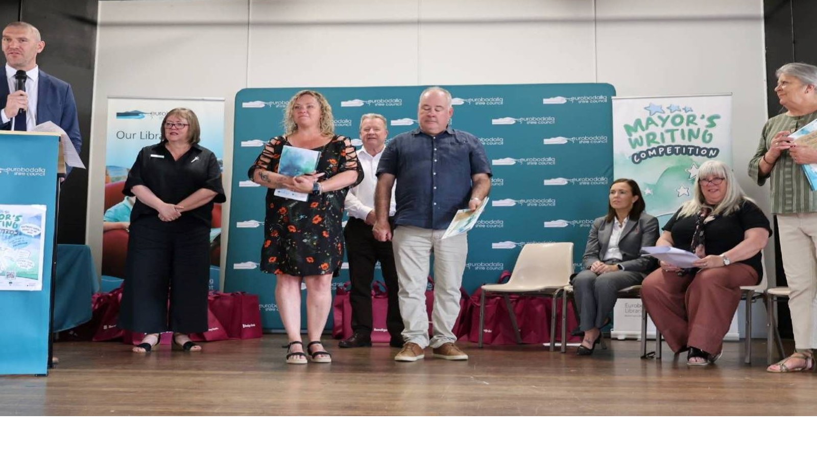 Image The mayor with the judges and the sponsor of the 2025 Mayors writing competition