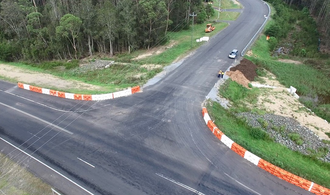 Image Location of the future roundabout, intersection of George Bass Drive and Glenella Road.