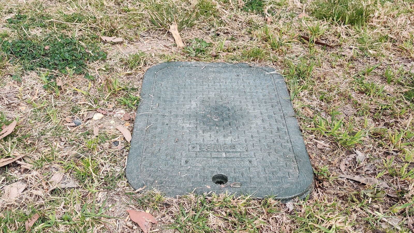 A pressure sewage system boundary kit