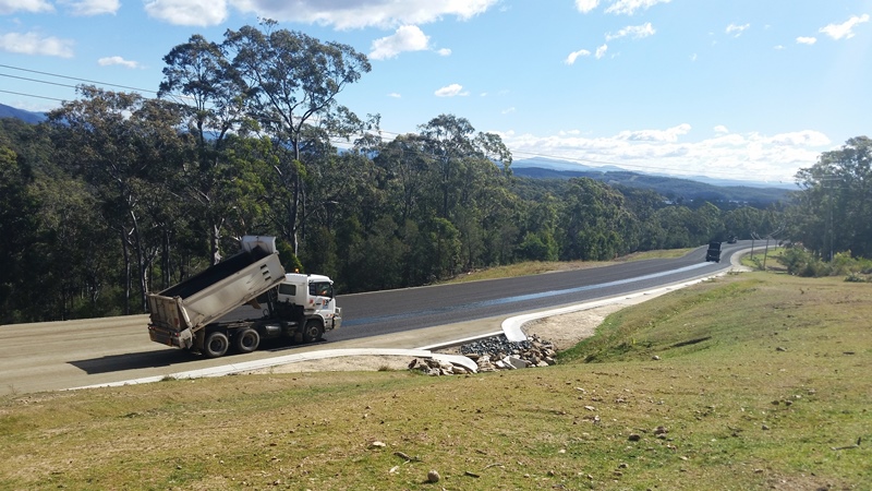 Image Glenella Road construction progress - August 2017